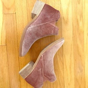 ADORABLE Pink Velvet Booties